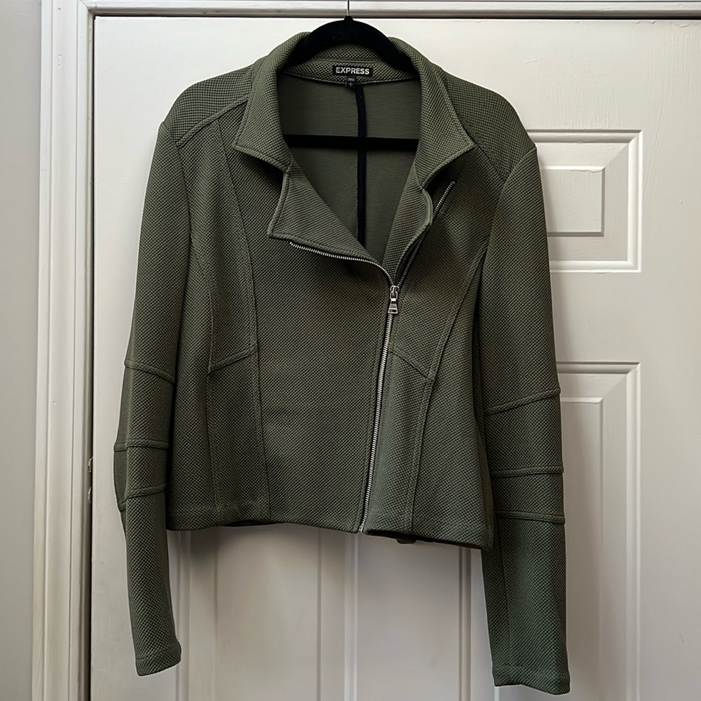 Green/ Olive Green Textured/Quilted Express Jacket